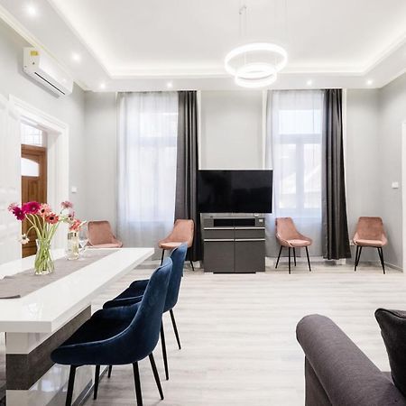 Prime Star Deak Ter Modern Luxury Apartments Budapest Exteriör bild