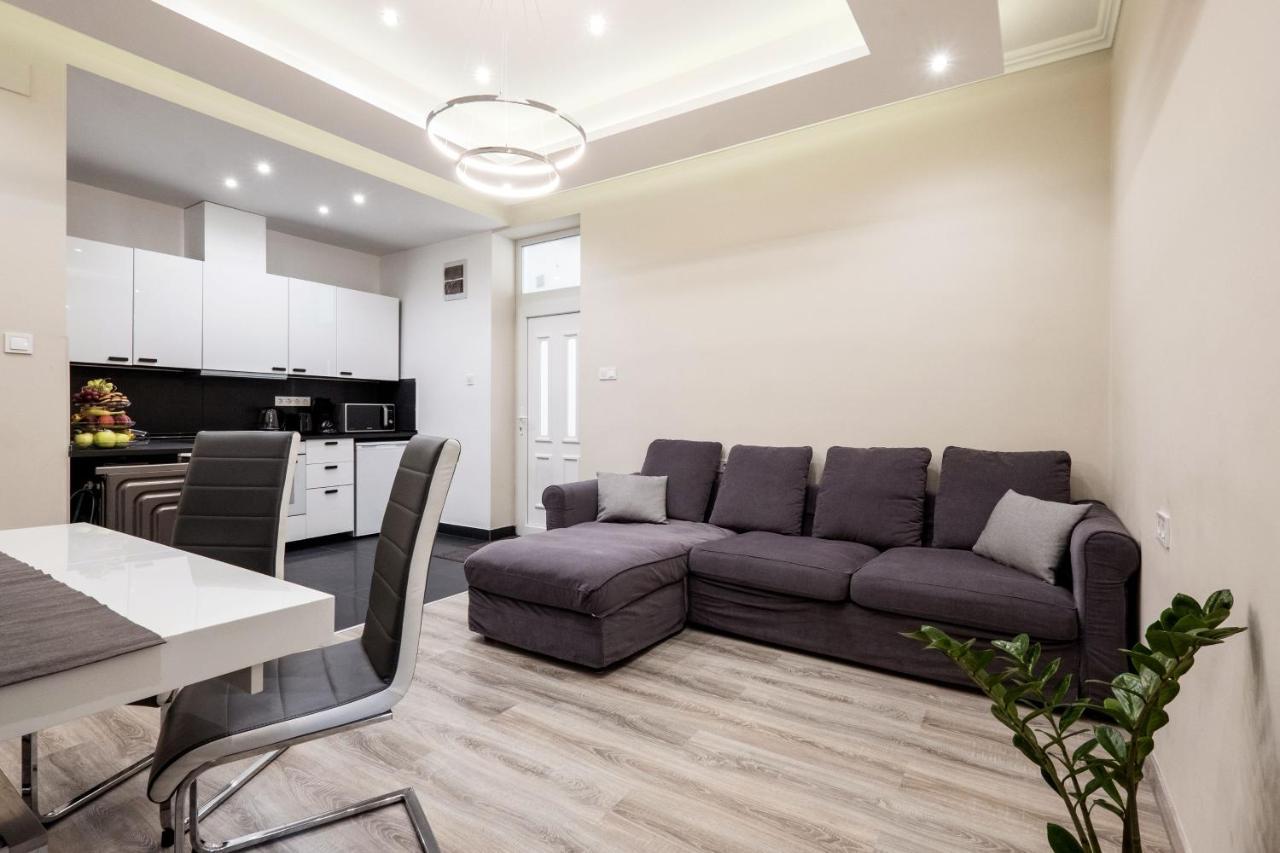 Prime Star Deak Ter Modern Luxury Apartments Budapest Exteriör bild